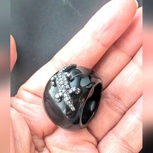 Elegant Black Onyx  and‎ Crystal Lizard Ring